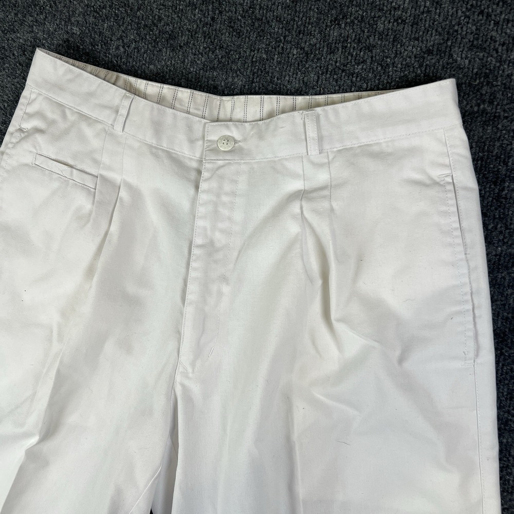 Vintage Bugle Boy White Pleated Chino Shorts‎ Men's 34 Classic 90s Style